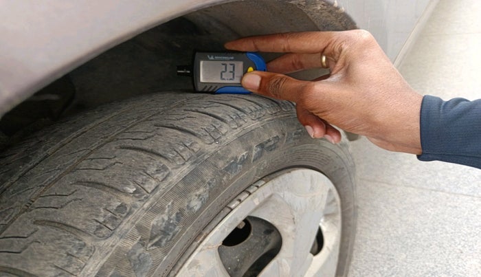 2018 Tata Tiago XZ PETROL, CNG, Manual, 79,157 km, tyre