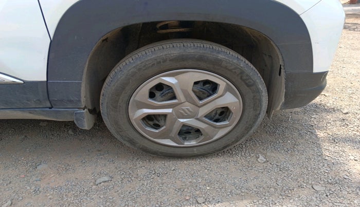 2025 Maruti BREZZA LXI S- CNG, CNG, Manual, 11,697 km, tyre