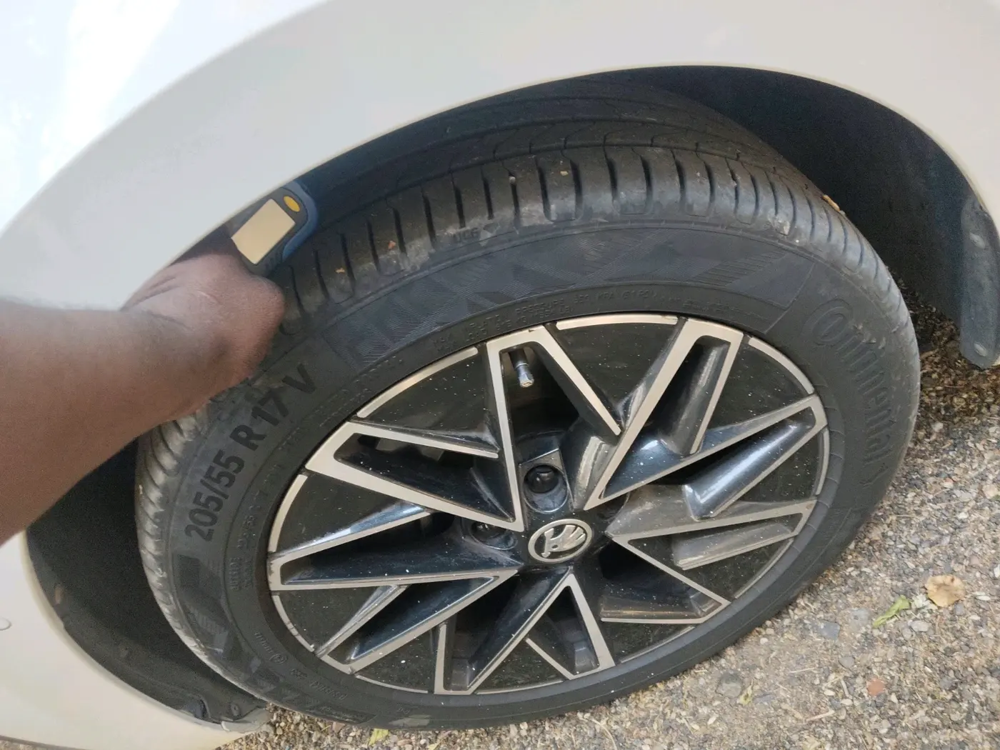 2021 Skoda Octavia L&K 2.0 AT, Petrol, Automatic, 83,024 km, tyre