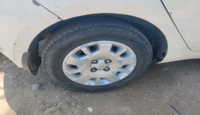 2012 Hyundai i20 MAGNA (O) 1.4 CRDI, Diesel, Manual, 1,16,076 km, tyre