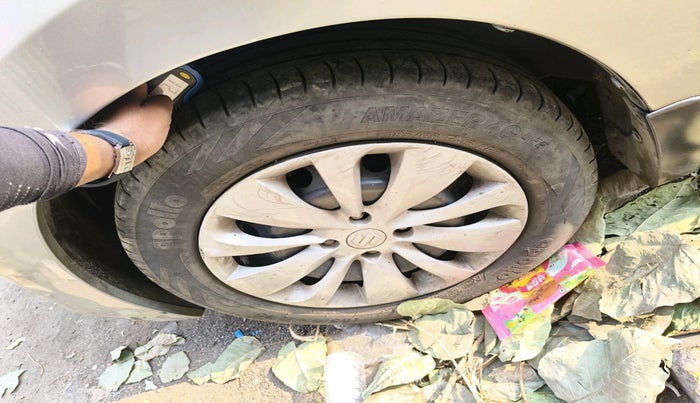 2016 Maruti Baleno DELTA CVT PETROL 1.2, Petrol, Automatic, 1,44,274 km, tyre