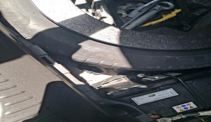 2015 Jaguar XF 2.2 DIESEL LUXURY, Diesel, Automatic, 40,559 km, tyre