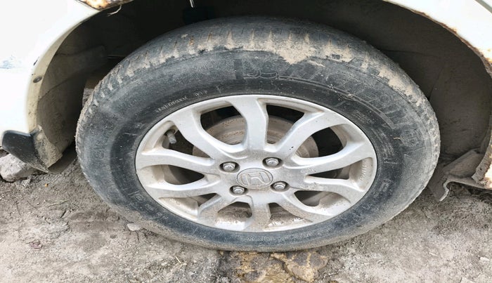 2015 Honda Amaze 1.2L I-VTEC VX, CNG, Manual, 1,17,394 km, tyre