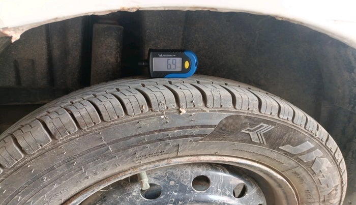 2015 Maruti Swift VDI, Diesel, Manual, 26,748 km, tyre