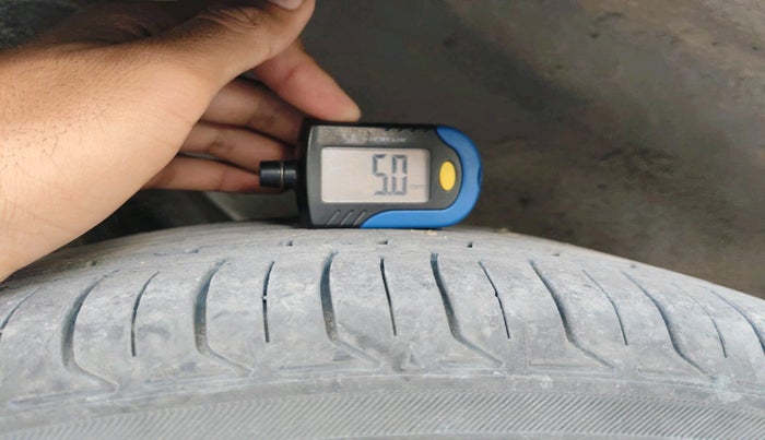 2019 Hyundai VENUE SX 1.0 (O) TURBO, Petrol, Manual, 70,574 km, tyre