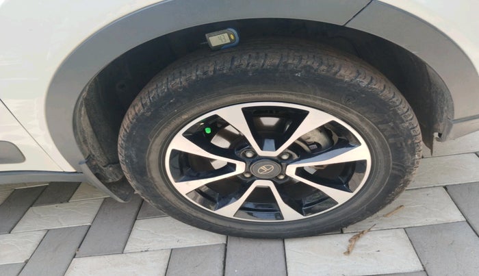 2020 Tata NEXON EV XZ PLUS LUX, Electric, Automatic, 45,143 km, tyre