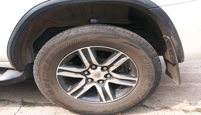 2022 Toyota Fortuner 4X2 AT 2.8 DIESEL, Diesel, Automatic, 66,590 km, tyre