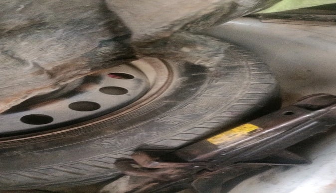 2012 Toyota Etios Liva GD, Diesel, Manual, 1,45,291 km, tyre