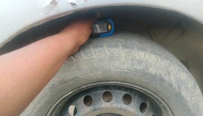 2012 Toyota Etios Liva GD, Diesel, Manual, 1,45,291 km, tyre