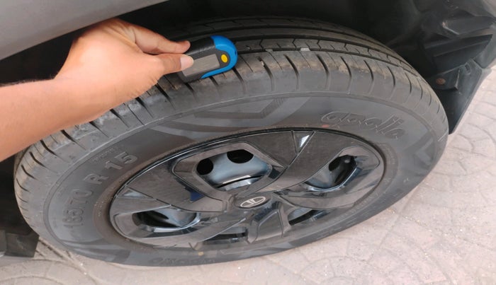 2024 Tata PUNCH Adventure Plus (S) AMT, Petrol, Automatic, 6,409 km, tyre