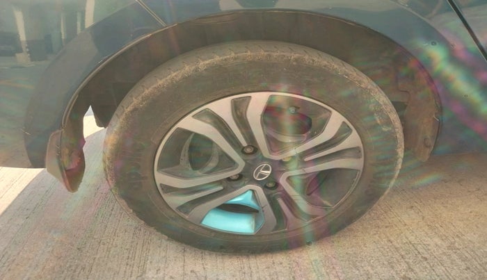 2022 Tata TIGOR EV XZ PLUS, Electric, Automatic, 64,718 km, tyre