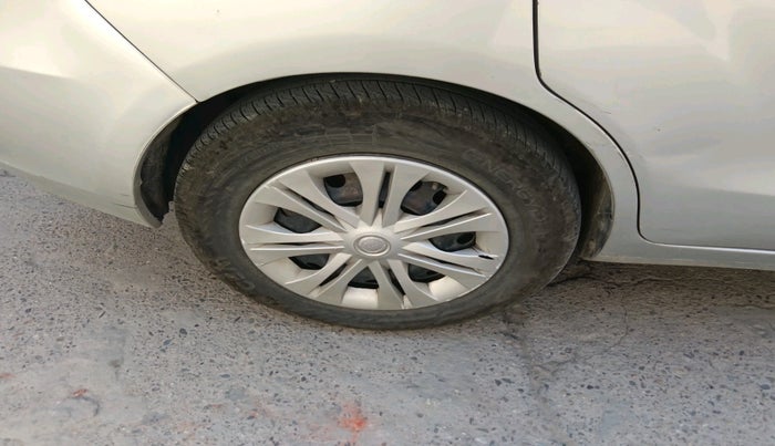 2017 Maruti Ertiga VDI SHVS, Diesel, Manual, 1,27,227 km, tyre