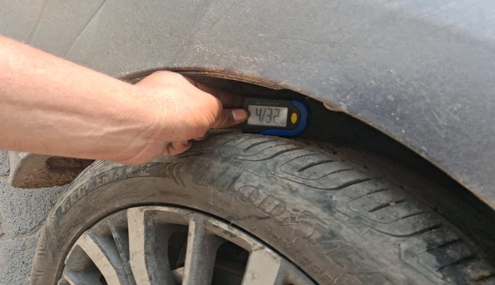 2017 Honda City 1.5L I-DTEC ZX, Diesel, Manual, 1,25,391 km, tyre