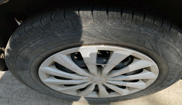 2012 Maruti Ritz VDI, Diesel, Manual, 1,77,519 km, tyre