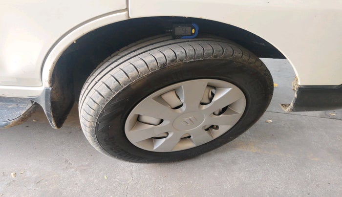 2022 Maruti Eeco 5 STR AC (O), CNG, Manual, 65,792 km, tyre