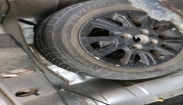 2016 Tata Tiago XZ PETROL, Petrol, Manual, 71,004 km, tyre