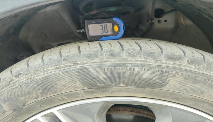 2017 Hyundai Creta SX PLUS 1.6 PETROL, Petrol, Manual, 47,040 km, tyre