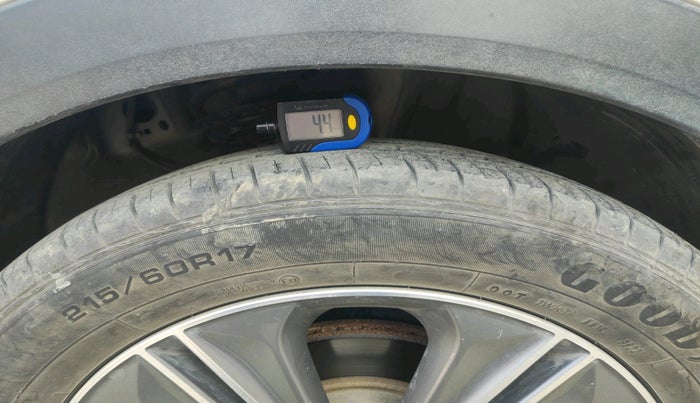 2017 Hyundai Creta SX PLUS 1.6 PETROL, Petrol, Manual, 47,040 km, tyre