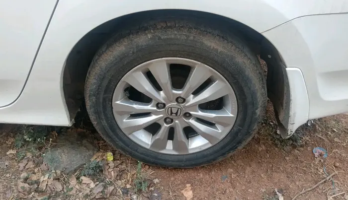 2012 Honda City 1.5L I-VTEC V MT, CNG, Manual, 94,680 km, tyre