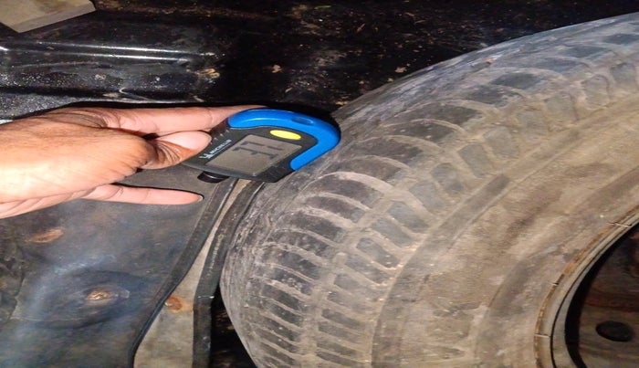 2012 Nissan Sunny XL, Petrol, Manual, 85,951 km, tyre