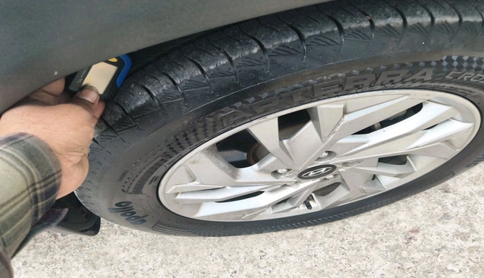 2022 Hyundai Creta SX 1.5 DIESEL, Diesel, Manual, 1,43,291 km, tyre