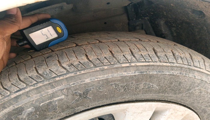 2014 Maruti Swift Dzire VDI, Diesel, Manual, 1,03,447 km, tyre