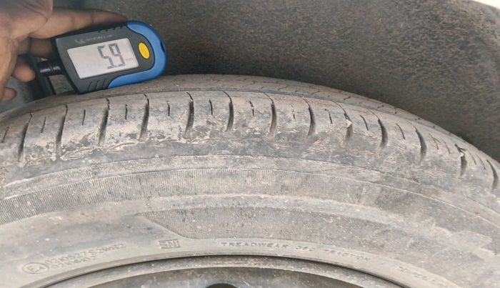 2014 Maruti Swift Dzire VDI, Diesel, Manual, 1,03,447 km, tyre