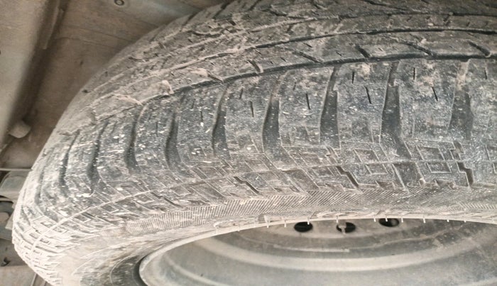 2018 Mahindra XUV500 W9, Diesel, Manual, 91,066 km, tyre