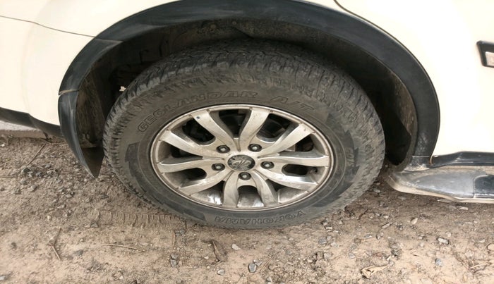 2018 Mahindra XUV500 W9, Diesel, Manual, 91,066 km, tyre