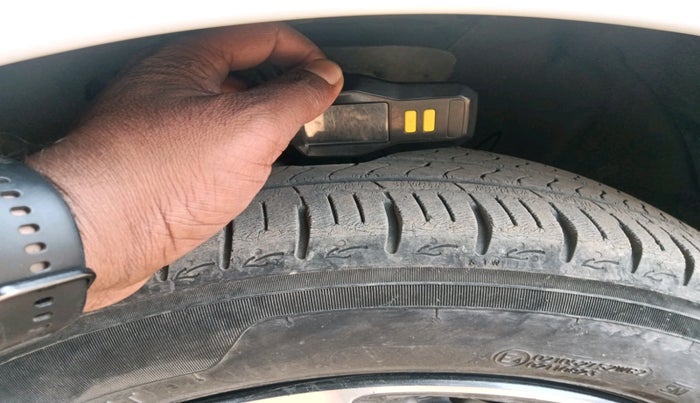 2023 Hyundai AURA SX 1.2 (O), Petrol, Manual, 34,252 km, tyre