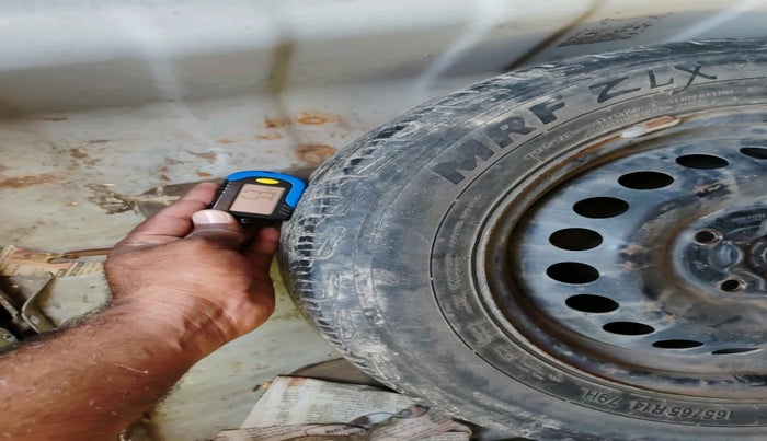 2016 Hyundai Xcent S 1.2, Petrol, Manual, 93,584 km, tyre