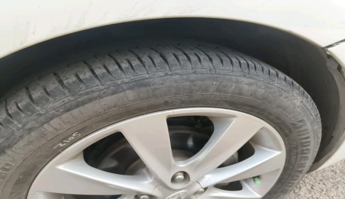 2012 Hyundai Verna FLUIDIC 1.6 VTVT SX OPT AT, CNG, Automatic, 57,058 km, tyre