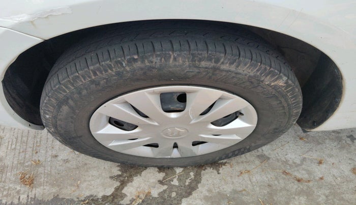 2013 Maruti Swift Dzire VDI, Diesel, Manual, 1,78,954 km, tyre