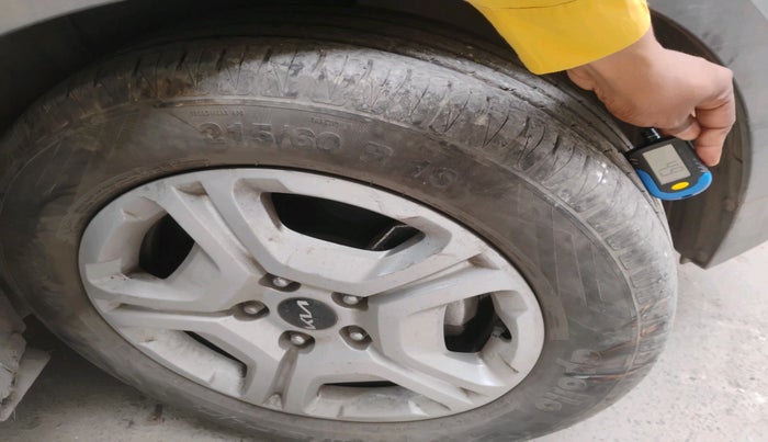 2022 KIA SONET HTK PLUS 1.2, Petrol, Manual, 31,525 km, tyre