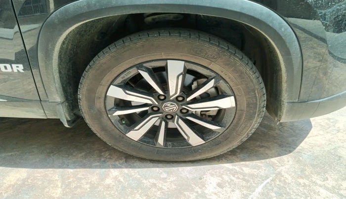 2020 MG HECTOR SHARP 1.5 DCT PETROL, Petrol, Automatic, 28,284 km, tyre