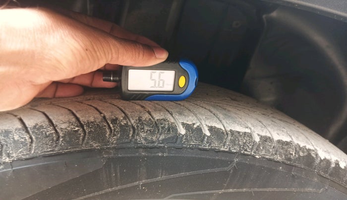 2024 Skoda KUSHAQ AMBITION 1.0L TSI AT, Petrol, Automatic, 29,743 km, tyre