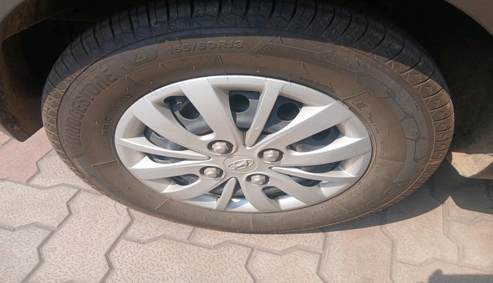 2013 Hyundai i10 MAGNA 1.2, Petrol, Manual, 30,566 km, tyre