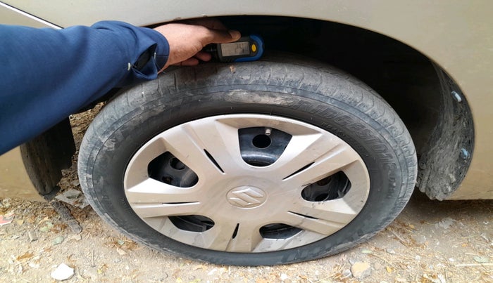 2013 Maruti Wagon R 1.0 VXI, Petrol, Manual, 52,460 km, tyre