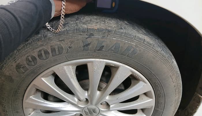 2023 Maruti Ciaz ZETA AT 1.5  SHVS PETROL, Petrol, Automatic, 35,049 km, tyre