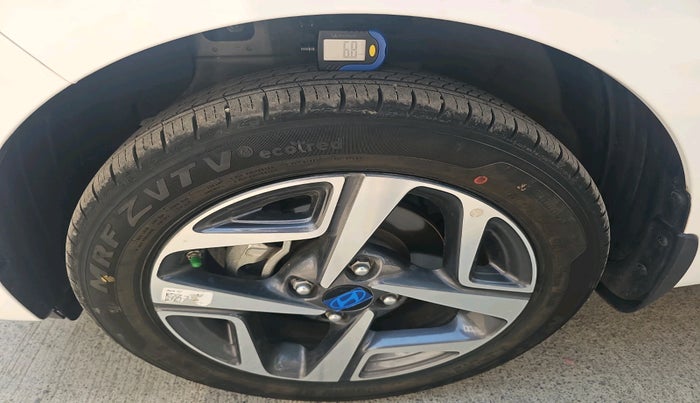 2024 Hyundai AURA SX 1.2 CNG, CNG, Manual, 21,496 km, tyre