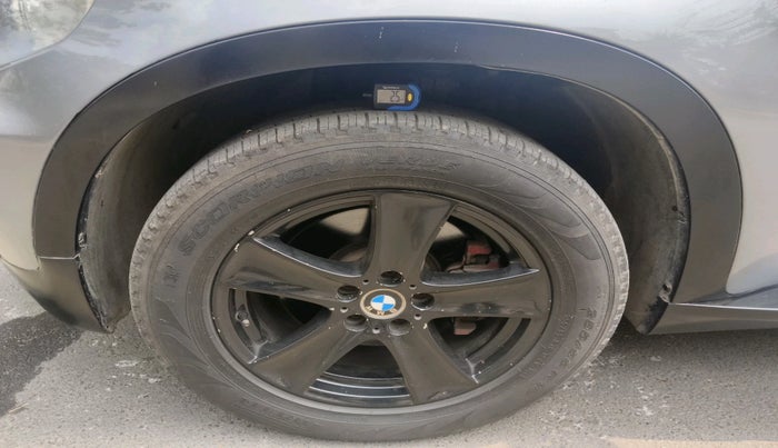 2008 BMW X5 3.0 D, Diesel, Automatic, 1,13,042 km, tyre