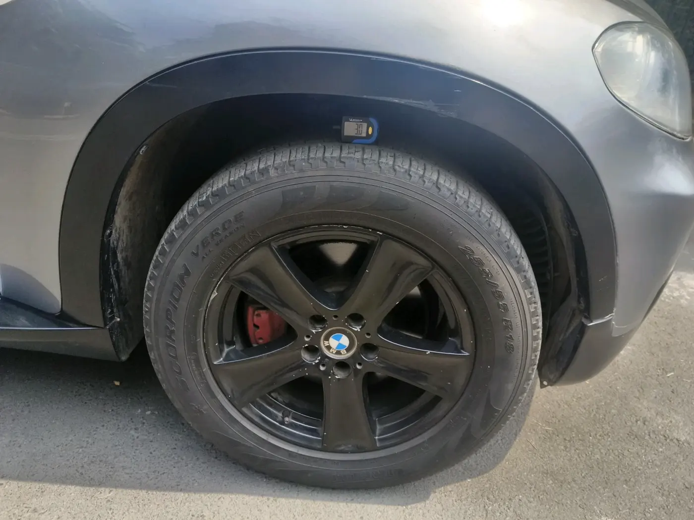2008 BMW X5 3.0 D, Diesel, Automatic, 1,13,042 km, tyre
