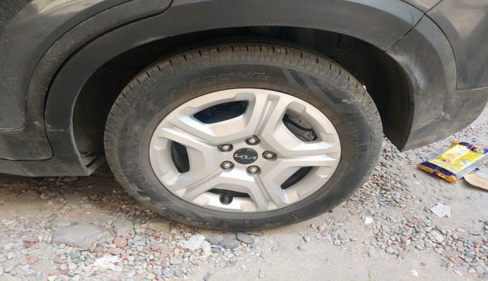 2022 KIA SONET HTK PLUS 1.0 IMT, Petrol, Manual, 61,412 km, tyre