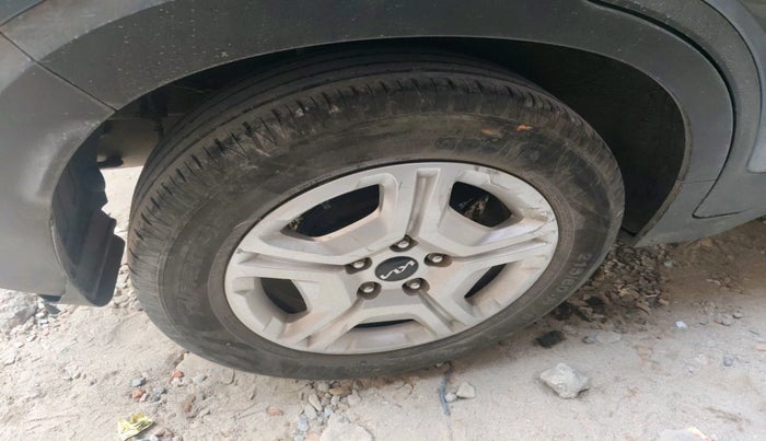 2022 KIA SONET HTK PLUS 1.0 IMT, Petrol, Manual, 61,412 km, tyre