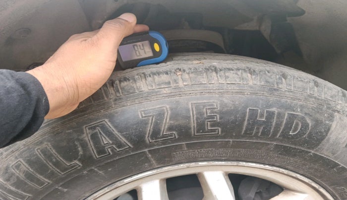 2016 Mahindra TUV300 T8, Diesel, Manual, 53,074 km, tyre