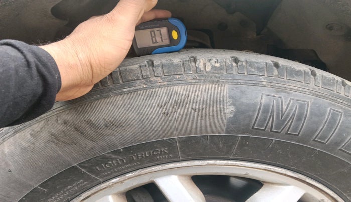 2016 Mahindra TUV300 T8, Diesel, Manual, 53,074 km, tyre