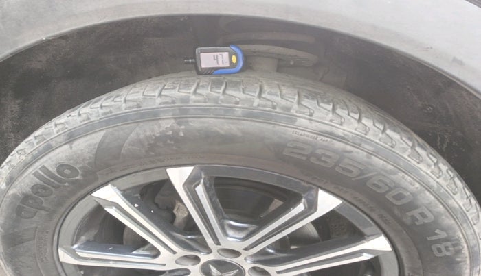 2023 Mahindra XUV700 AX 7 D MT 7 STR, Diesel, Manual, 70,288 km, tyre