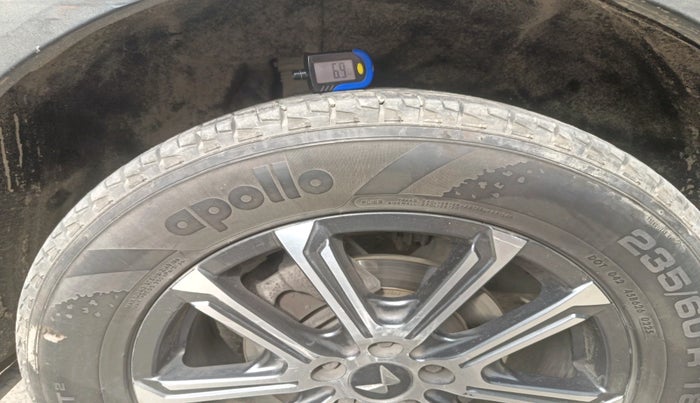 2023 Mahindra XUV700 AX 7 D MT 7 STR, Diesel, Manual, 70,288 km, tyre