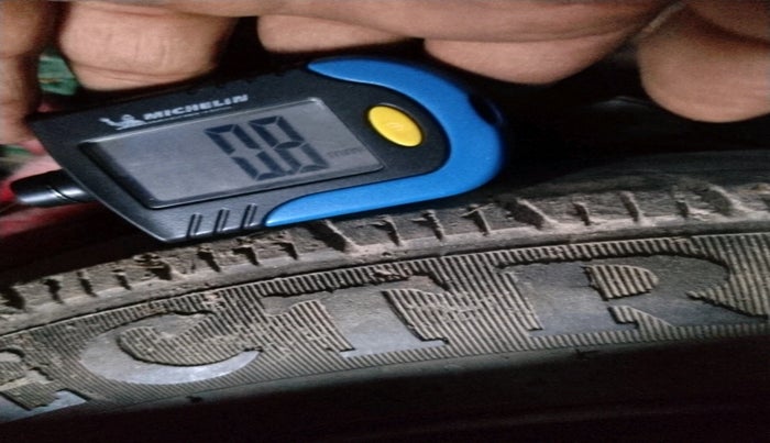 2013 Chevrolet Beat LT PETROL, Petrol, Manual, 81,980 km, tyre