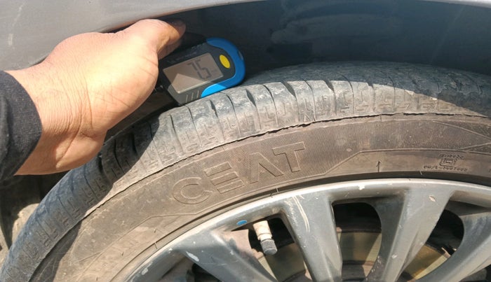 2016 Maruti Ciaz ZDI+ SHVS, Diesel, Manual, 1,49,779 km, tyre